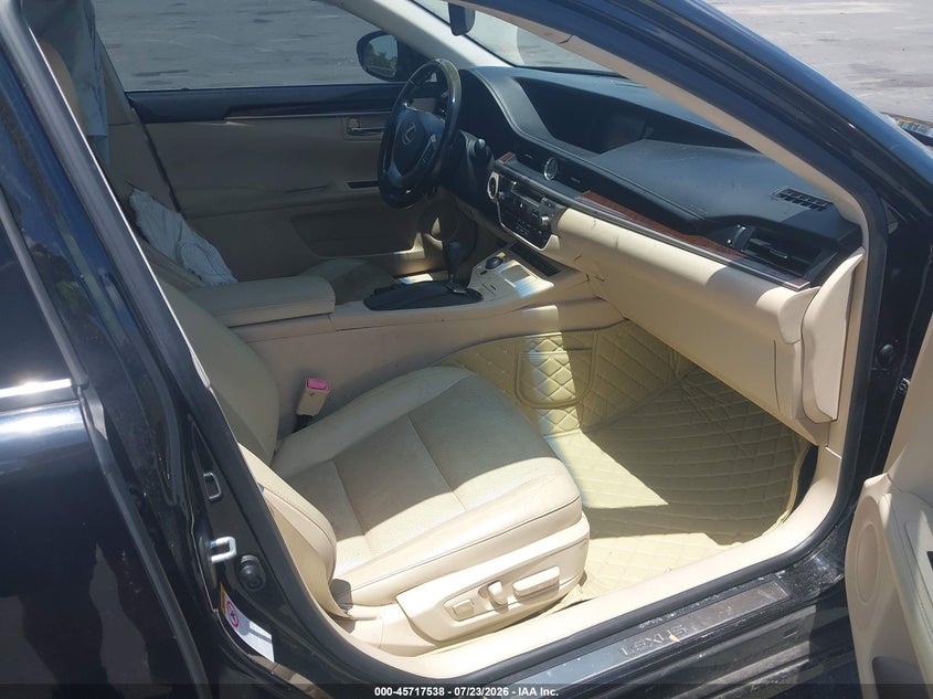 2015 Lexus Es 350 VIN JTHBK1GG1F2205527 IAAI salvage auction — NORMAL WEAR, Clear (Florida), sold $1,550 on 2026-07-29 (photo 5)