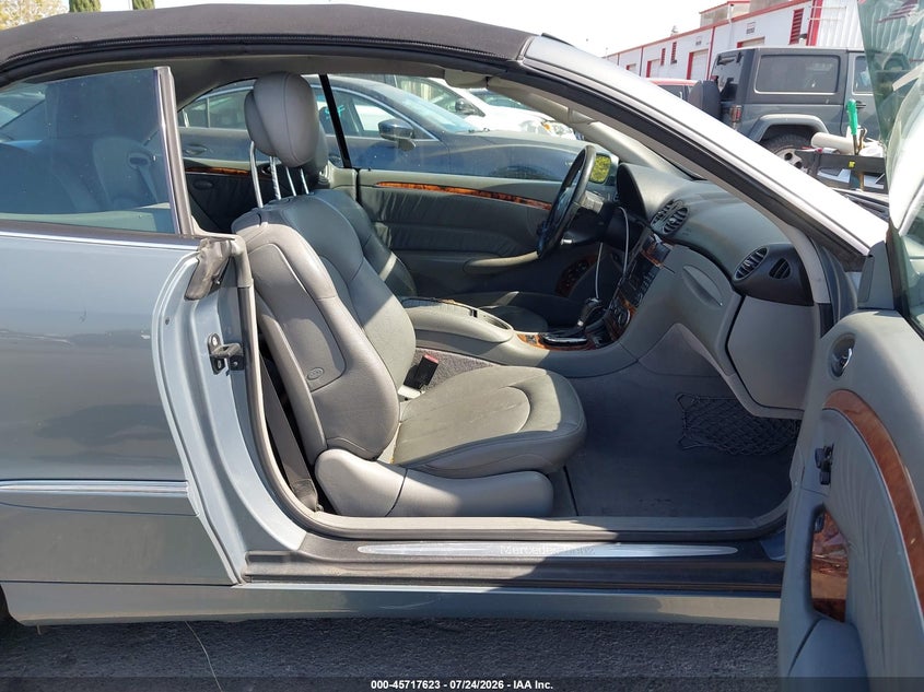 2006 Mercedes-benz Clk-class VIN WDBTK56G06T064411 IAAI salvage auction — LEFT REAR, Salvage (California), sold $500 on 2026-08-20 (photo 5)