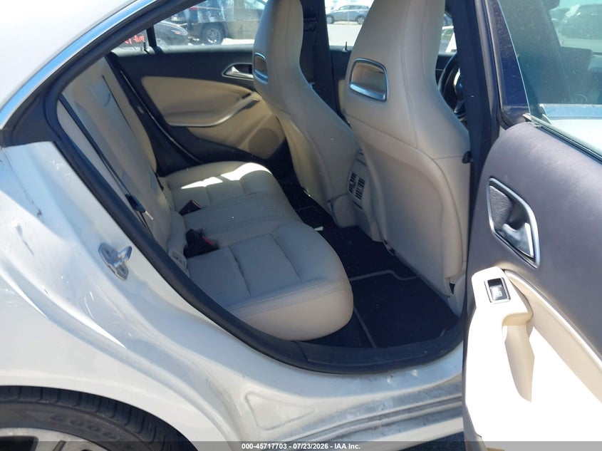 2017 Mercedes-benz Cla-klasse VIN WDDSJ4EB0HN486725 IAAI salvage auction — FRONT END, Wait Title, sold $2,400 on 2026-08-05 (photo 8)