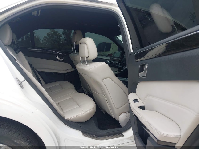 2014 Mercedes-benz E-klasse VIN WDDHF8JB4EA976757 IAAI salvage auction — NORMAL WEAR, Clear (Missouri), sold $1,500 on 2026-08-04 (photo 8)