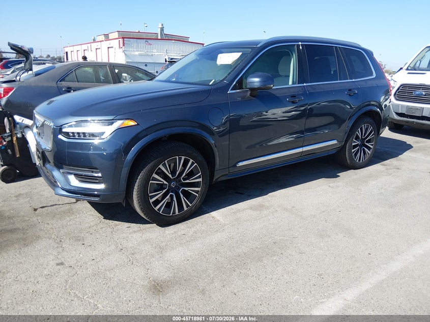 2022 Volvo Xc90 VIN YV4H600Z5N1843724 IAAI salvage auction — RIGHT REAR, Wait Title, sold $22,700 on 2026-08-20 (photo 2)