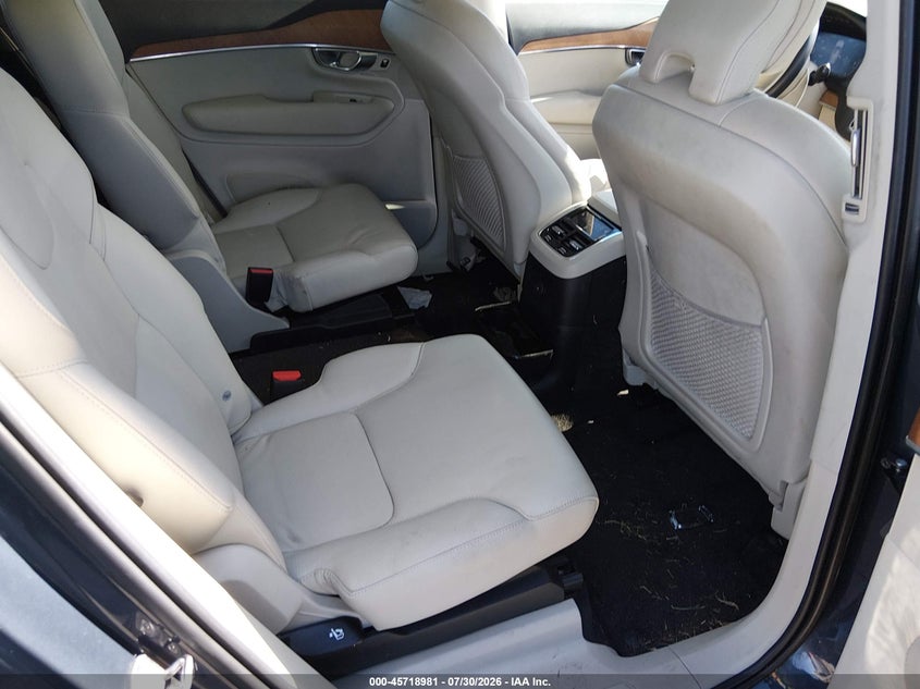 2022 Volvo Xc90 VIN YV4H600Z5N1843724 IAAI salvage auction — RIGHT REAR, Wait Title, sold $22,700 on 2026-08-20 (photo 8)