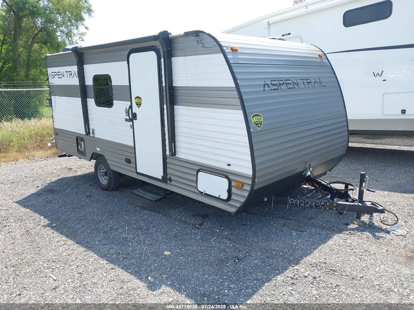 2024 Dutchmen Aspen Trail VIN 4YDTATG16R8922939 IAAI salvage auction — REAR END, Mv-907A (New York), sold $775 on 2026-09-16 (photo 1)