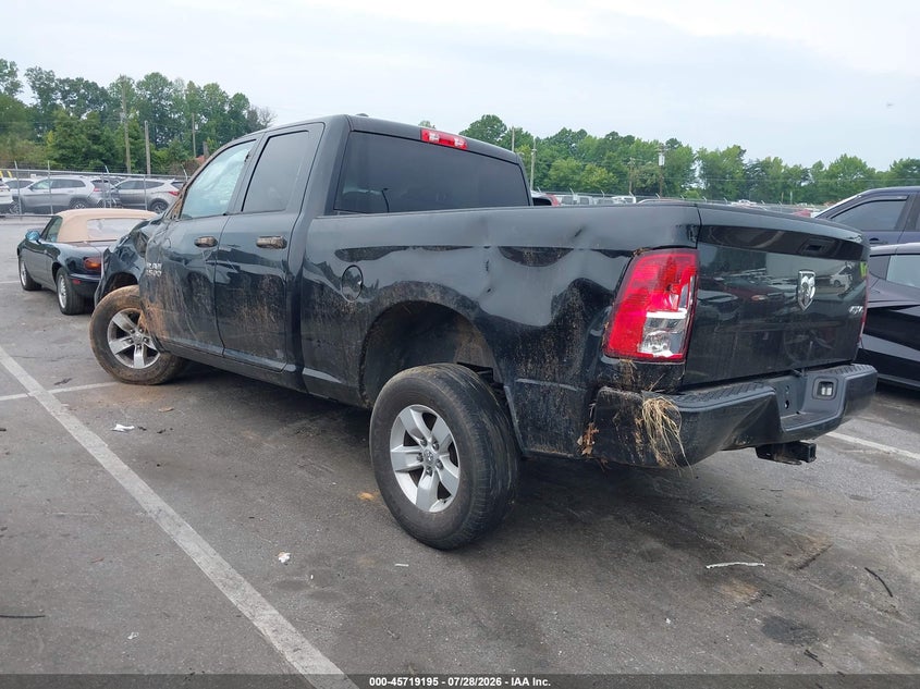 2018 Ram 1500 VIN 1C6RR7FT5JS328082 IAAI salvage auction — ROLLOVER, Salvage Title, sold $1,100 on 2026-10-02 (photo 3)