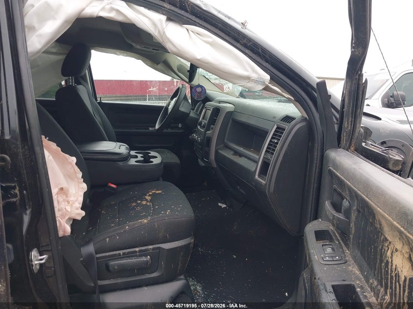 2018 Ram 1500 VIN 1C6RR7FT5JS328082 IAAI salvage auction — ROLLOVER, Salvage Title, sold $1,100 on 2026-10-02 (photo 5)