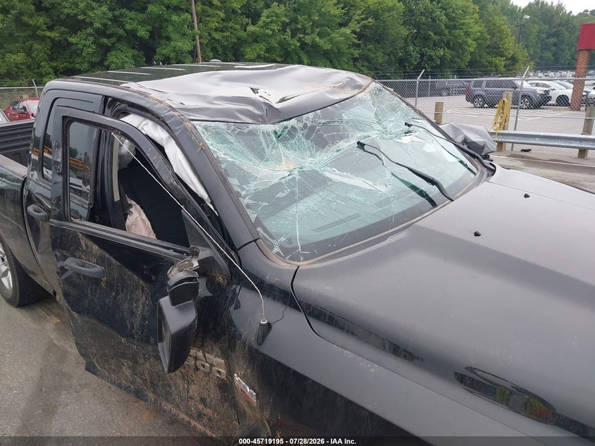 2018 Ram 1500 VIN 1C6RR7FT5JS328082 IAAI salvage auction — ROLLOVER, Salvage Title, sold $1,100 on 2026-10-02 (photo 6)