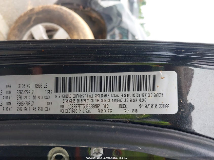 2018 Ram 1500 VIN 1C6RR7FT5JS328082 IAAI salvage auction — ROLLOVER, Salvage Title, sold $1,100 on 2026-10-02 (photo 9)