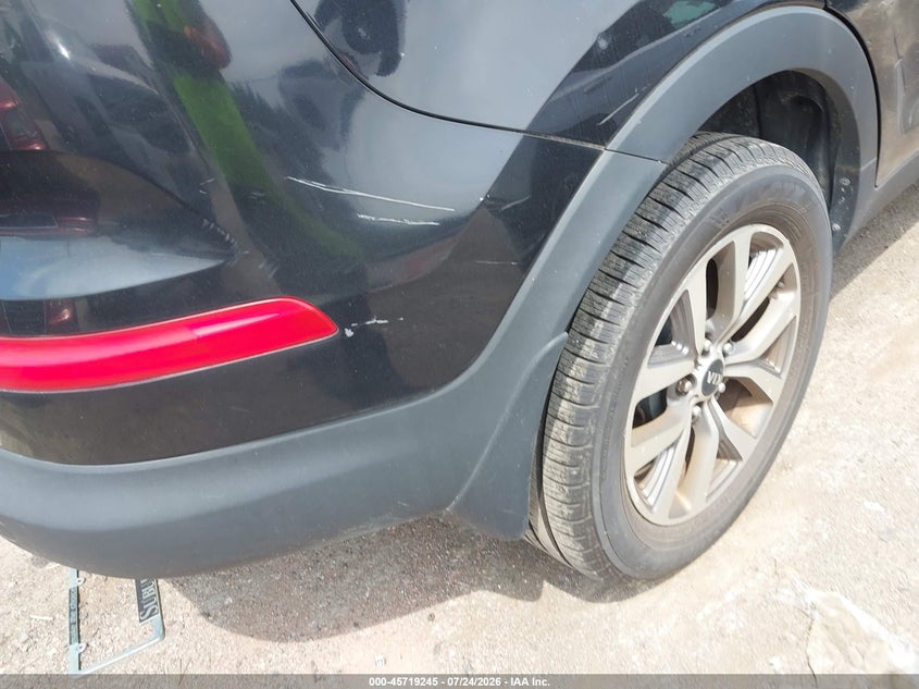 2015 Kia Sportage VIN KNDPBCAC8F7762589 IAAI salvage auction — NORMAL WEAR, Clear (Michigan), sold $425 on 2026-07-30 (photo 6)