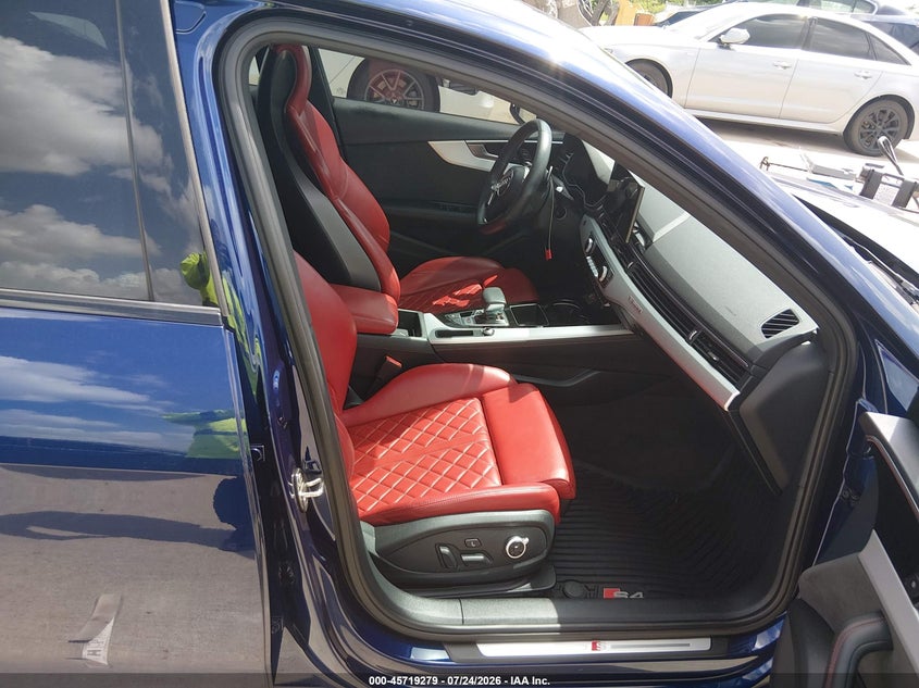 2020 Audi S4 VIN WAUB4AF47LA063136 IAAI salvage auction — FRONT END, Salvage Title, sold $9,500 on 2026-08-28 (photo 5)