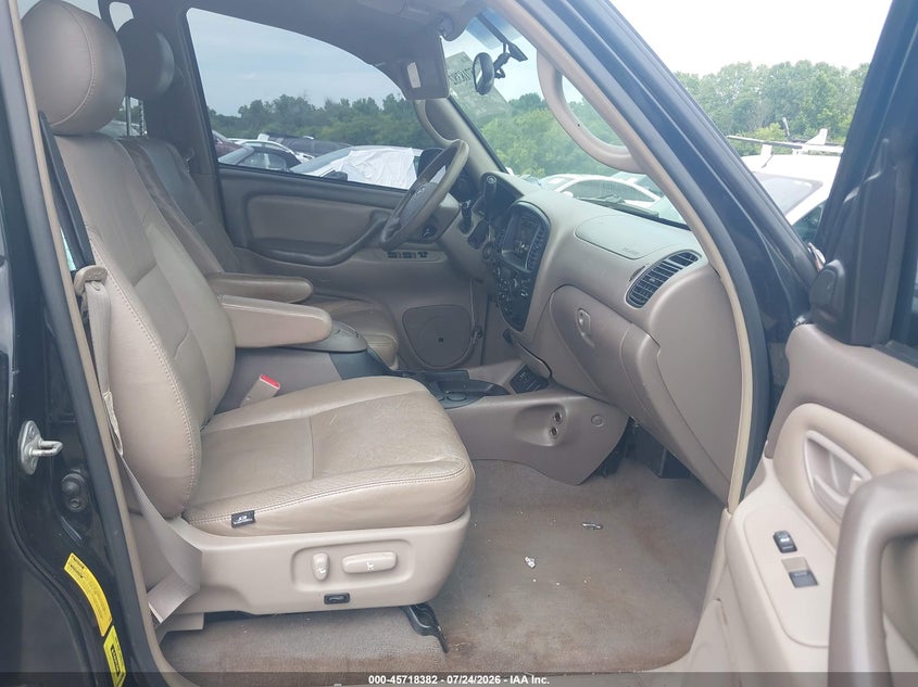 2005 Toyota Sequoia VIN 5TDZT34A25S252937 IAAI salvage auction — NORMAL WEAR, Clear (Tennessee), sold $650 on 2026-07-31 (photo 5)