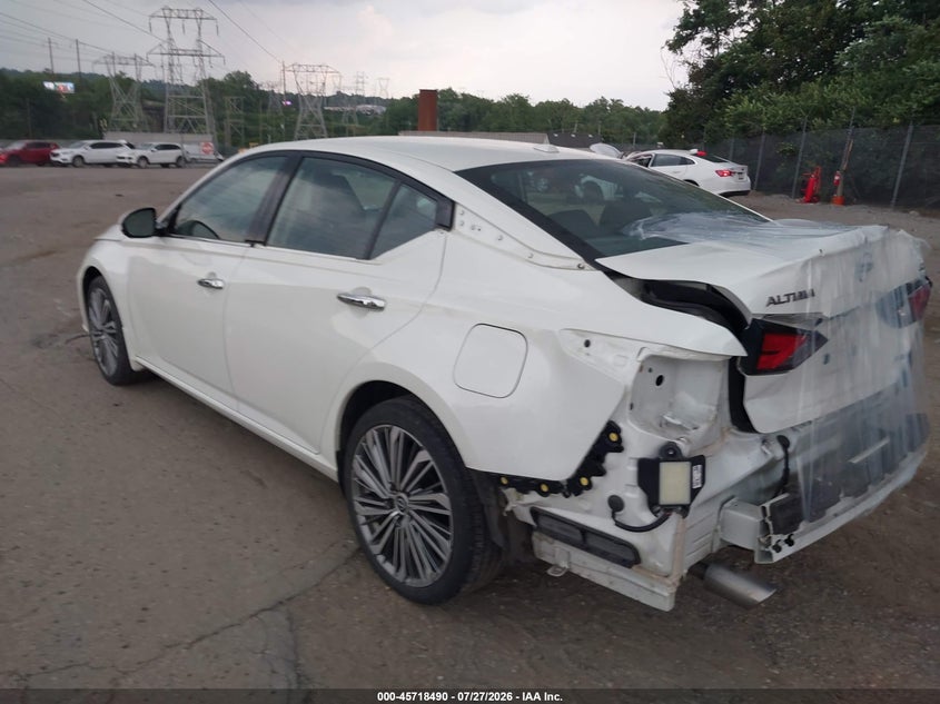 2023 Nissan Altima VIN 1N4BL4EW0PN397426 IAAI salvage auction — REAR END, Salvage Title, sold $7,700 on 2026-08-22 (photo 3)