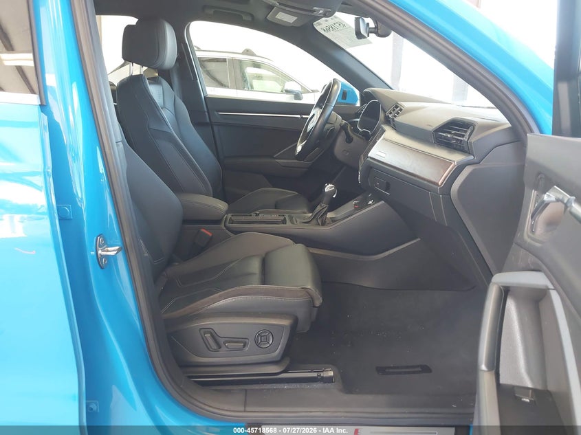 2019 Audi Q3 VIN WA1EECF3XK1074642 IAAI salvage auction — FRONT END, Salvage Title, sold $8,100 on 2026-08-19 (photo 5)