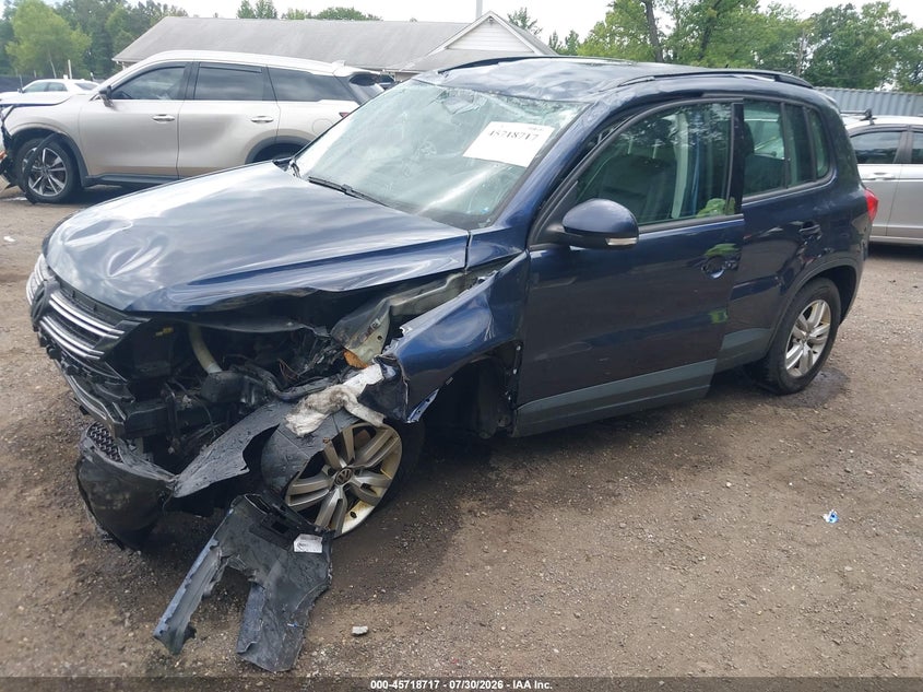 2016 Volkswagen Tiguan VIN WVGBV7AX5GW617833 IAAI salvage auction — ROLLOVER, Salvage Title, sold $425 on 2026-08-19 (photo 6)