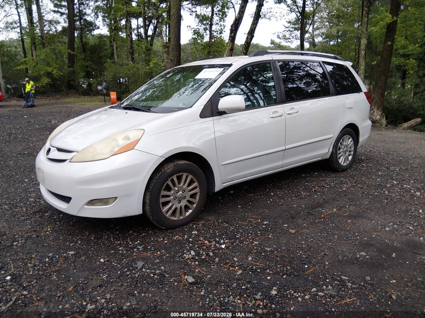 2008 Toyota Sienna VIN 5TDZK22C58S217041 IAAI salvage auction — NORMAL WEAR, Clear (Virginia), sold $500 on 2026-07-28 (photo 2)