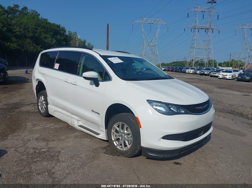 2021 Chrysler Voyager VIN 2C4RC1DG7MR564915 — IAAI salvage auction photo
