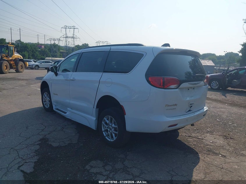 2021 Chrysler Voyager VIN 2C4RC1DG7MR564915 IAAI salvage auction — REAR END, Wait Title, sold $9,000 on 2026-08-16 (photo 3)