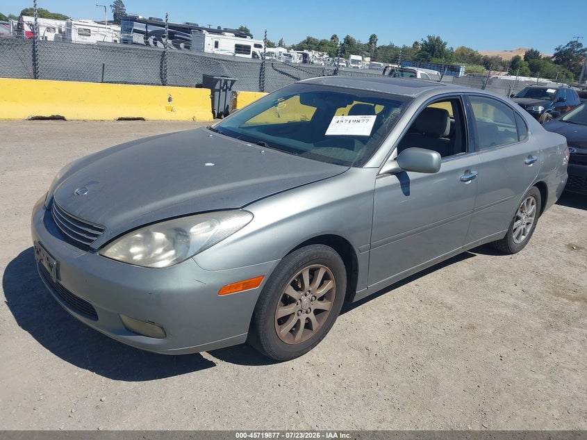 2004 Lexus ES VIN JTHBA30G245039233 IAAI salvage auction — NORMAL WEAR, Clear - Dealer Only (California), sold $500 on 2026-07-30 (photo 2)
