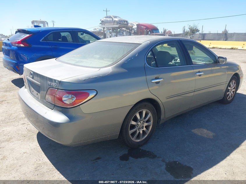 2004 Lexus ES VIN JTHBA30G245039233 IAAI salvage auction — NORMAL WEAR, Clear - Dealer Only (California), sold $500 on 2026-07-30 (photo 4)