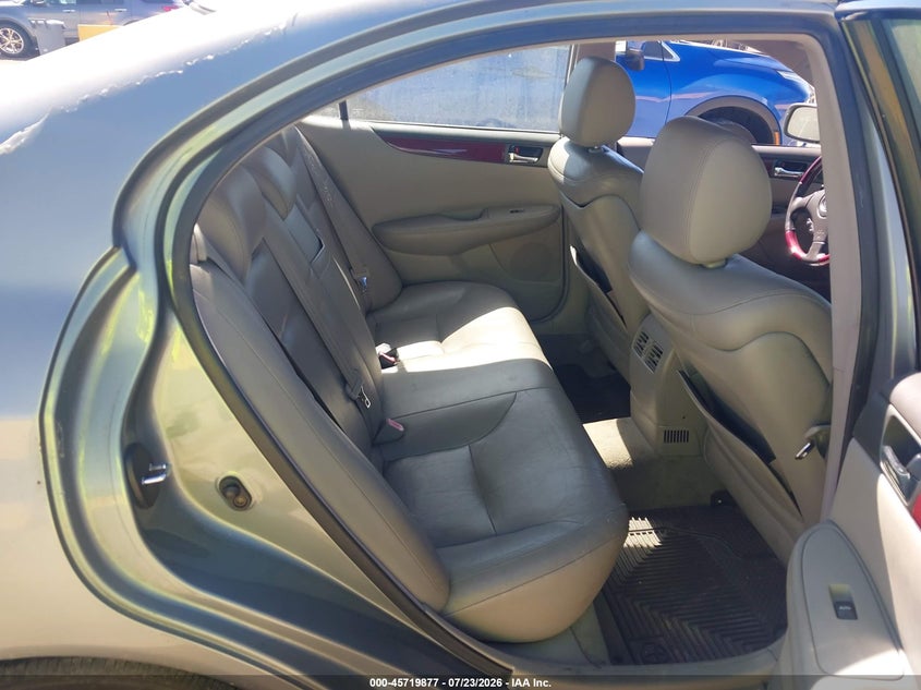 2004 Lexus ES VIN JTHBA30G245039233 IAAI salvage auction — NORMAL WEAR, Clear - Dealer Only (California), sold $500 on 2026-07-30 (photo 8)