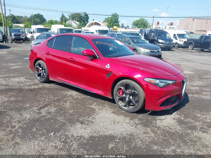 2018 Alfa romeo Giulia VIN ZARFAEAV4J7591835 IAAI salvage auction — FRONT END, Clear (New Jersey), sold $20,850 on 2026-08-03 (photo 1)