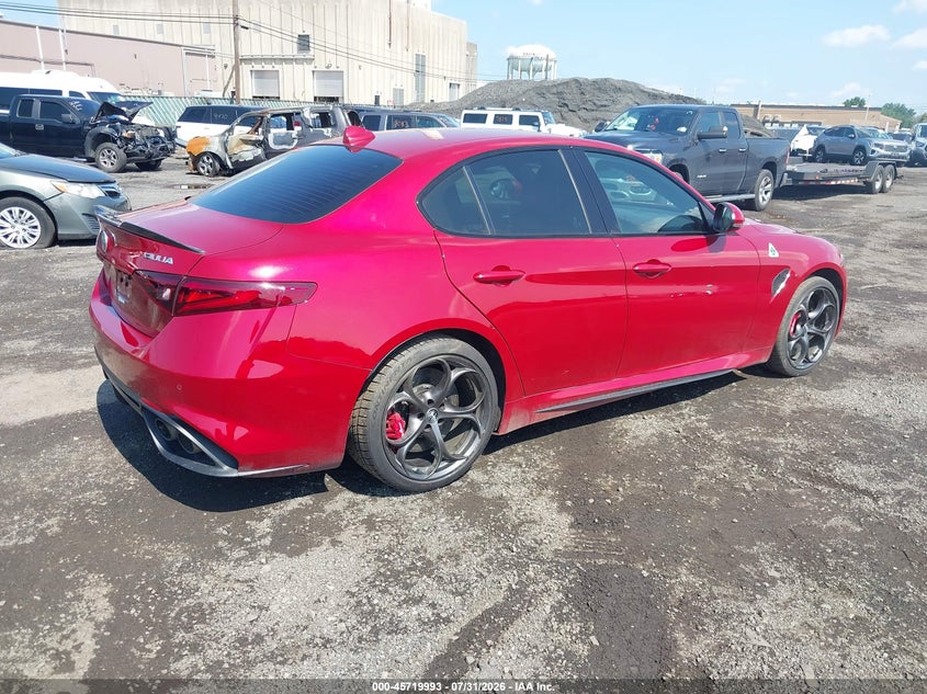 2018 Alfa romeo Giulia VIN ZARFAEAV4J7591835 IAAI salvage auction — FRONT END, Clear (New Jersey), sold $20,850 on 2026-08-03 (photo 4)