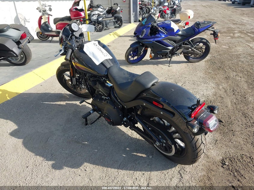2026 Harley-davidson Low rider VIN 1HD1YWA22TB035209 IAAI salvage auction — SIDE, Wait Title, sold $7,600 on 2026-08-25 (photo 3)