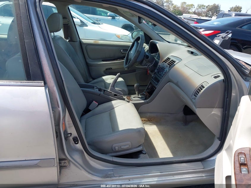 2003 Nissan Maxima VIN JN1DA31A23T415592 IAAI salvage auction — NORMAL WEAR, Clear - Dealer Only (California), sold $125 on 2026-07-30 (photo 5)