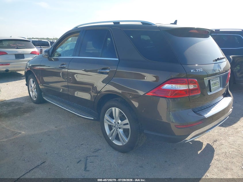 2013 Mercedes-benz M-klasse VIN 4JGDA5JB2DA104660 IAAI salvage auction — SIDE, Salvage (Texas), sold $8,400 on 2026-08-08 (photo 3)