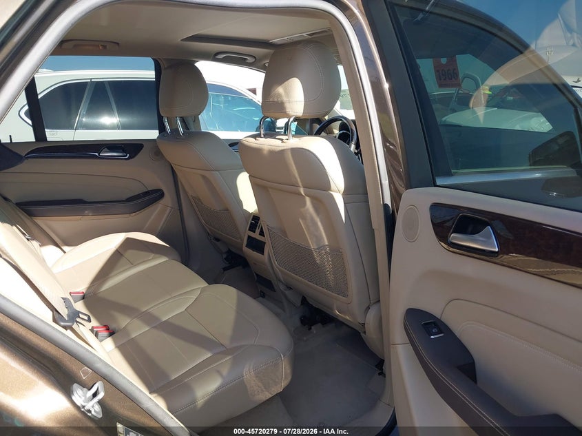 2013 Mercedes-benz M-klasse VIN 4JGDA5JB2DA104660 IAAI salvage auction — SIDE, Salvage (Texas), sold $8,400 on 2026-08-08 (photo 8)