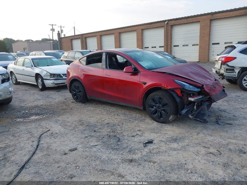 2024 Tesla Model y VIN 7SAYGDED2RF110387 IAAI salvage auction — FRONT END, Salvage Title, sold $10,000 on 2026-08-27 (photo 1)