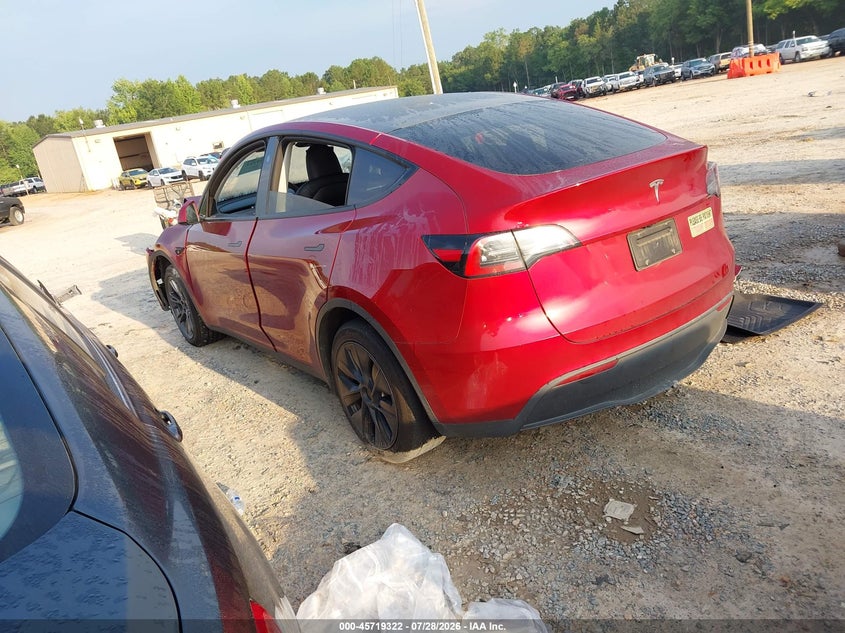 2024 Tesla Model y VIN 7SAYGDED2RF110387 IAAI salvage auction — FRONT END, Salvage Title, sold $10,000 on 2026-08-27 (photo 3)