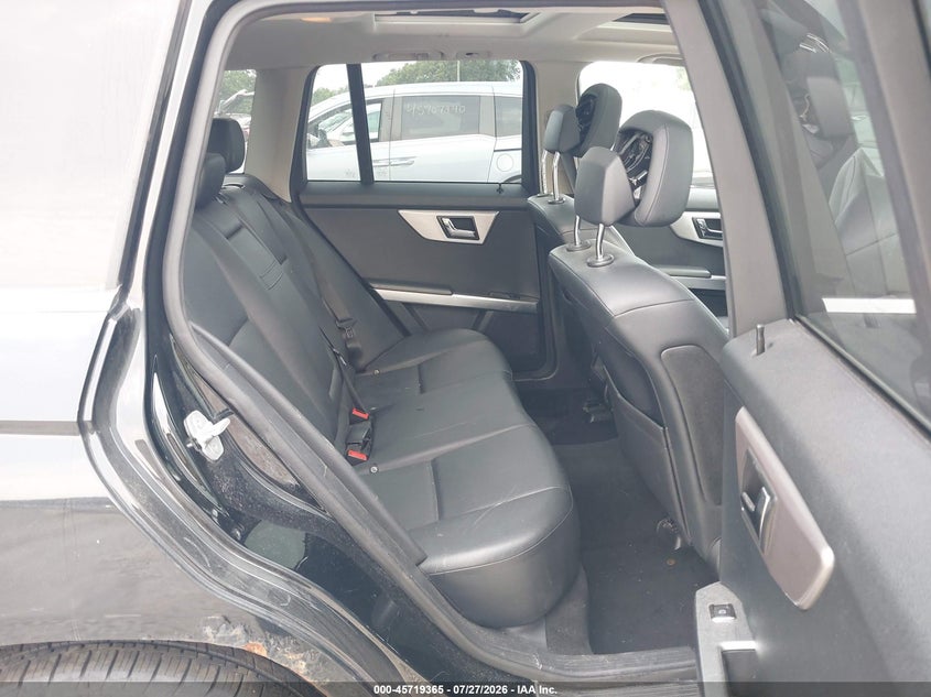 2010 Mercedes-benz Glk-class VIN WDCGG8HB1AF324811 IAAI salvage auction — FRONT END, Salvage (Ohio), sold $1,150 on 2026-08-14 (photo 8)