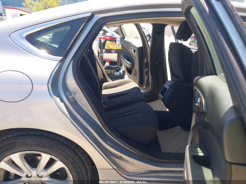 2015 Chrysler 200 VIN 1C3CCCAB8FN702220 IAAI salvage auction — FRONT END, Salvage Title, sold $300 on 2026-08-20 (photo 8)