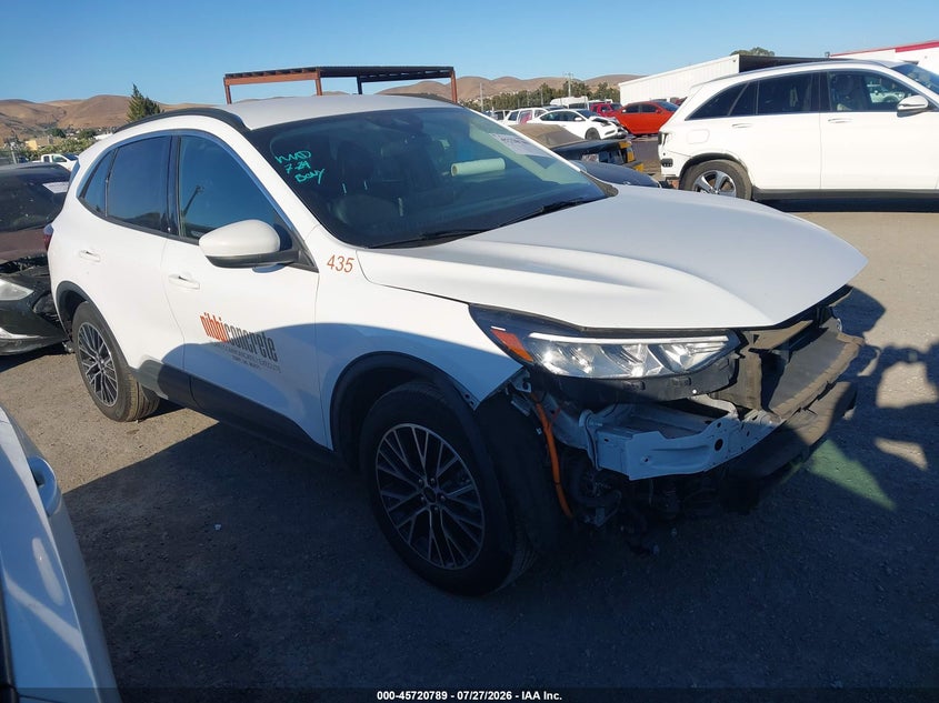 2023 Ford Escape VIN 1FMCU0E12PUA67524 IAAI salvage auction — FRONT END, Salvage (California), sold $8,400 on 2026-08-20 (photo 1)