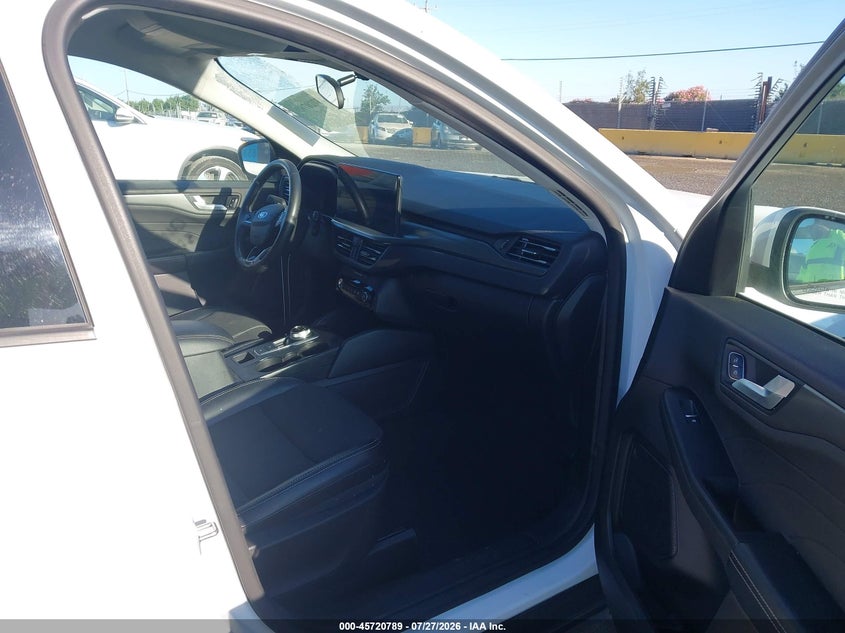 2023 Ford Escape VIN 1FMCU0E12PUA67524 IAAI salvage auction — FRONT END, Salvage (California), sold $8,400 on 2026-08-20 (photo 5)