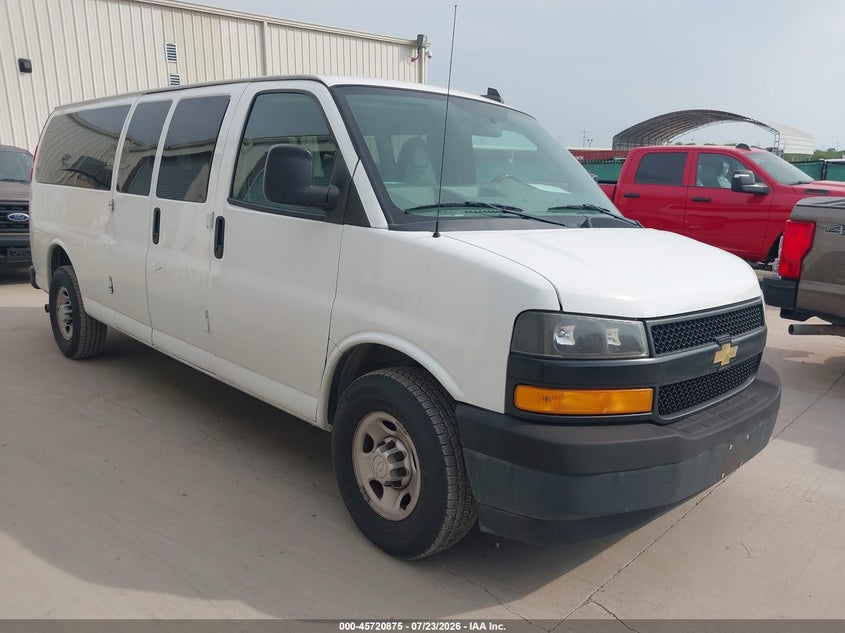2019 Chevrolet Express 3500 VIN 1GAZGNFG1K1345595 IAAI salvage auction — LEFT & RIGHT, Sf97 (Texas), sold $19,950 on 2026-09-01 (photo 1)