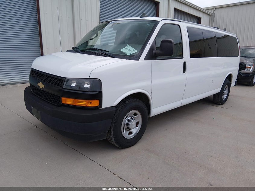 2019 Chevrolet Express 3500 VIN 1GAZGNFG1K1345595 IAAI salvage auction — LEFT & RIGHT, Sf97 (Texas), sold $19,950 on 2026-09-01 (photo 2)