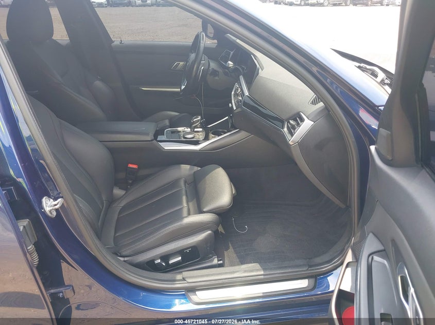 2019 BMW 3er VIN WBA5R7C56KAJ83796 IAAI salvage auction — RIGHT SIDE, Salvage Title, sold $7,500 on 2026-08-22 (photo 5)