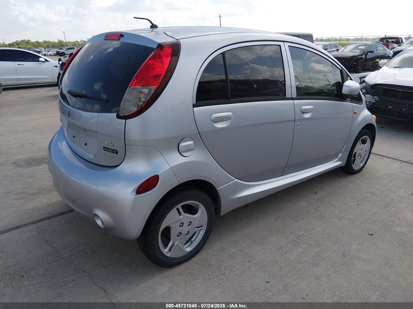 2012 Mitsubishi I miev VIN JA3215H10CU022334 IAAI salvage auction — NORMAL WEAR, Original (Texas), sold $1,325 on 2026-07-31 (photo 4)