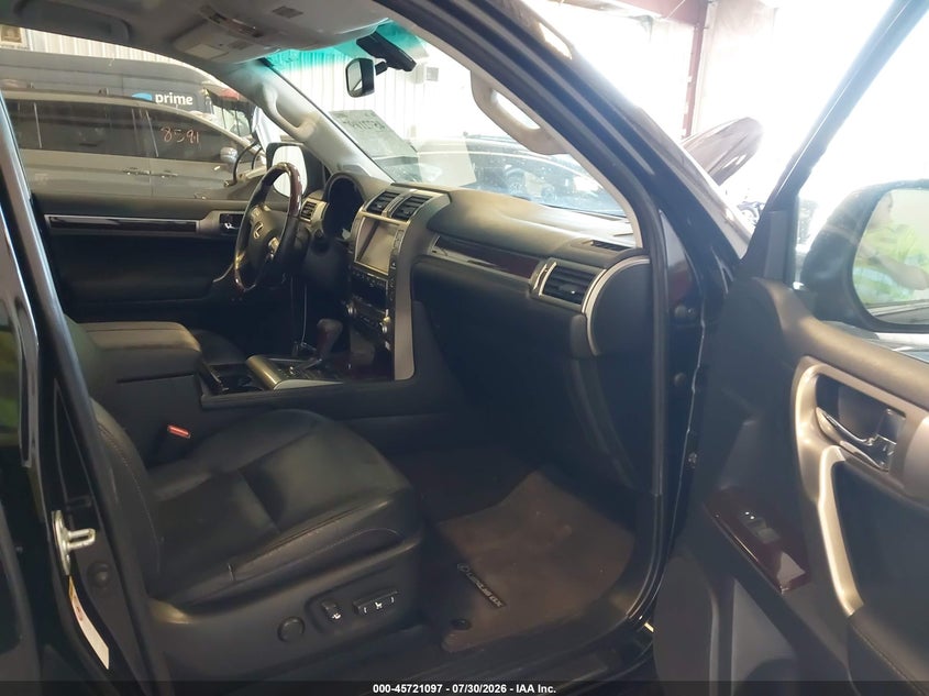 2015 Lexus Gx VIN JTJBM7FX2F5091307 IAAI salvage auction — LEFT SIDE, Clear (Michigan), sold $12,150 on 2026-08-25 (photo 5)