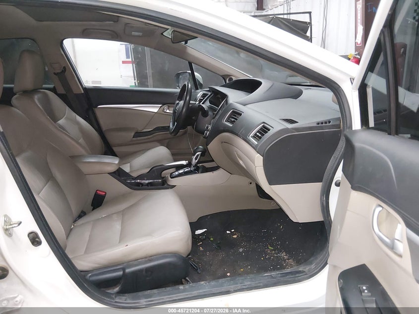 2014 Honda Civic VIN 19XFB2F90EE228231 IAAI salvage auction — SIDE, Salvage Title, sold $3,600 on 2026-08-23 (photo 5)
