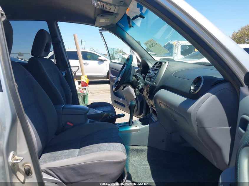 2002 Toyota Rav4 VIN JTEHH20VX26060382 IAAI salvage auction — NORMAL WEAR, Clear - Dealer Only (California), sold $725 on 2026-07-28 (photo 8)