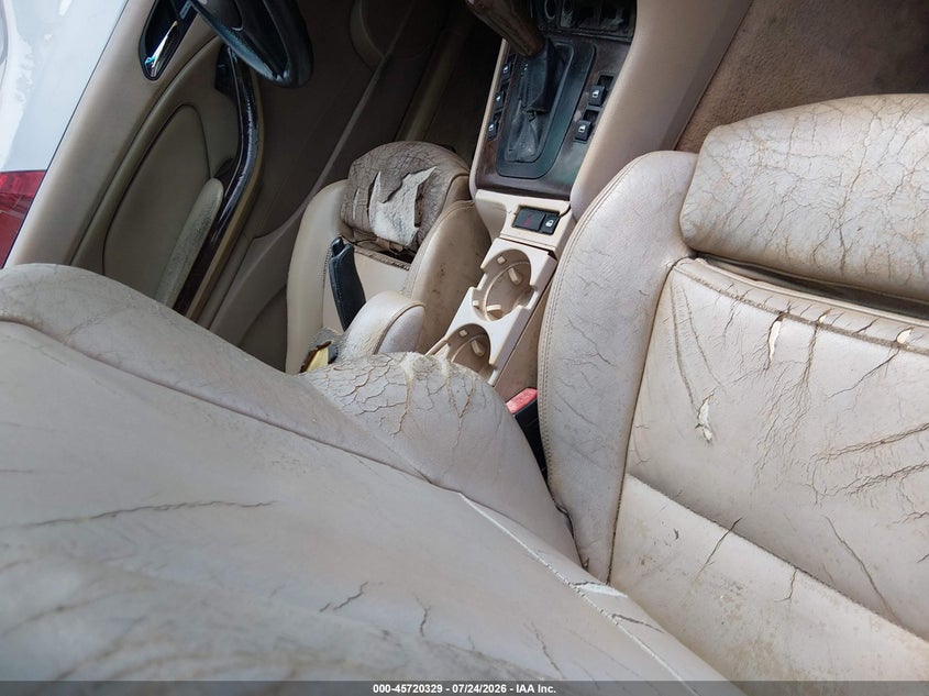 2006 BMW 3 series VIN WBABW53426PZ39750 IAAI salvage auction — NORMAL WEAR, Original (Texas), sold $325 on 2026-08-17 (photo 5)
