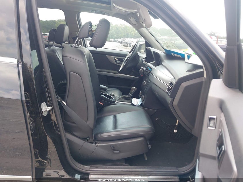 2010 Mercedes-benz Glk-class VIN WDCGG8HB3AF289348 IAAI salvage auction — NORMAL WEAR, Clear (Georgia), sold $1,875 on 2026-08-11 (photo 5)
