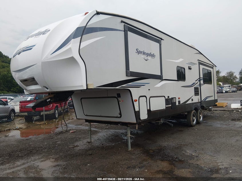 2019 Mercedes-benz VIN 4YDF25326K3102240 IAAI salvage auction — WATER/FLOOD, Salvage (West Virginia), sold $2,550 on 2026-09-10 (photo 2)