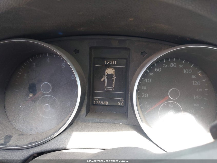 2010 Volkswagen Gti VIN WVWFD7AJ9AW140285 IAAI salvage auction — NORMAL WEAR, Salvage Title - Dealer (California), sold $800 on 2026-08-04 (photo 7)