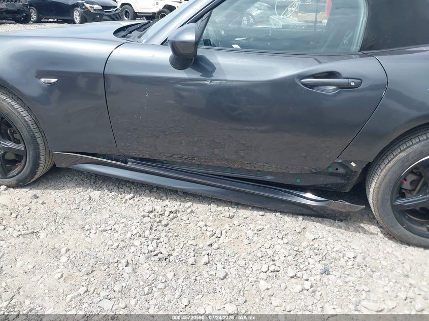 2017 Fiat 124 spider VIN JC1NFAEK8H0128693 IAAI salvage auction — LEFT SIDE, Wait Title, sold $2,750 on 2026-08-13 (photo 6)