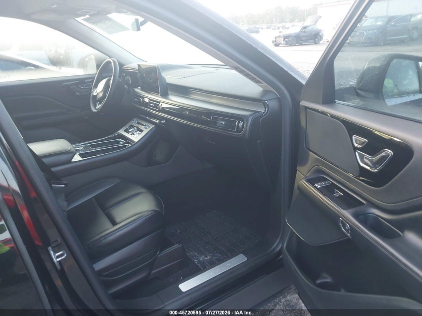 2022 Lincoln Aviator VIN 5LM5J0XC4NGL11599 IAAI salvage auction — UNKNOWN, Wait Title, sold $8,300 on 2026-09-09 (photo 5)