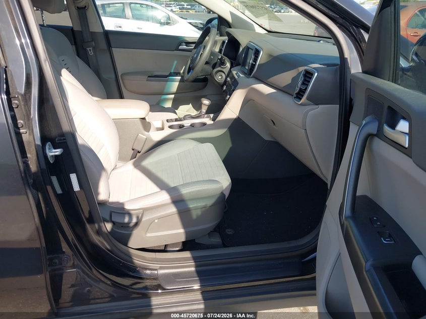 2017 Kia Sportage VIN KNDPM3ACXH7032695 IAAI salvage auction — NORMAL WEAR, Clear (Florida), sold $1,600 on 2026-07-27 (photo 5)