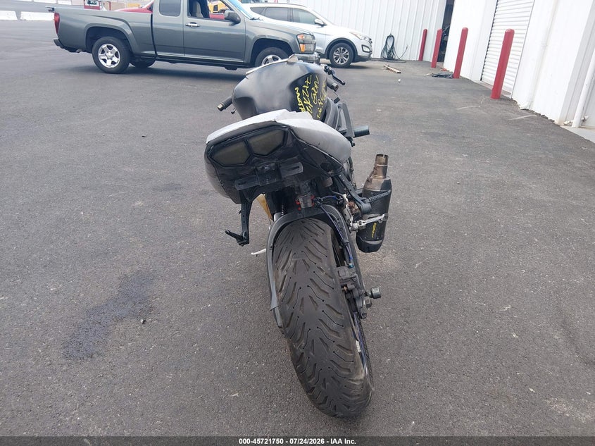 2005 Yamaha Yzfr6 VIN JYARJ06EX5A021085 IAAI salvage auction — THEFT, Salvage (Nevada), sold $225 on 2026-08-26 (photo 6)